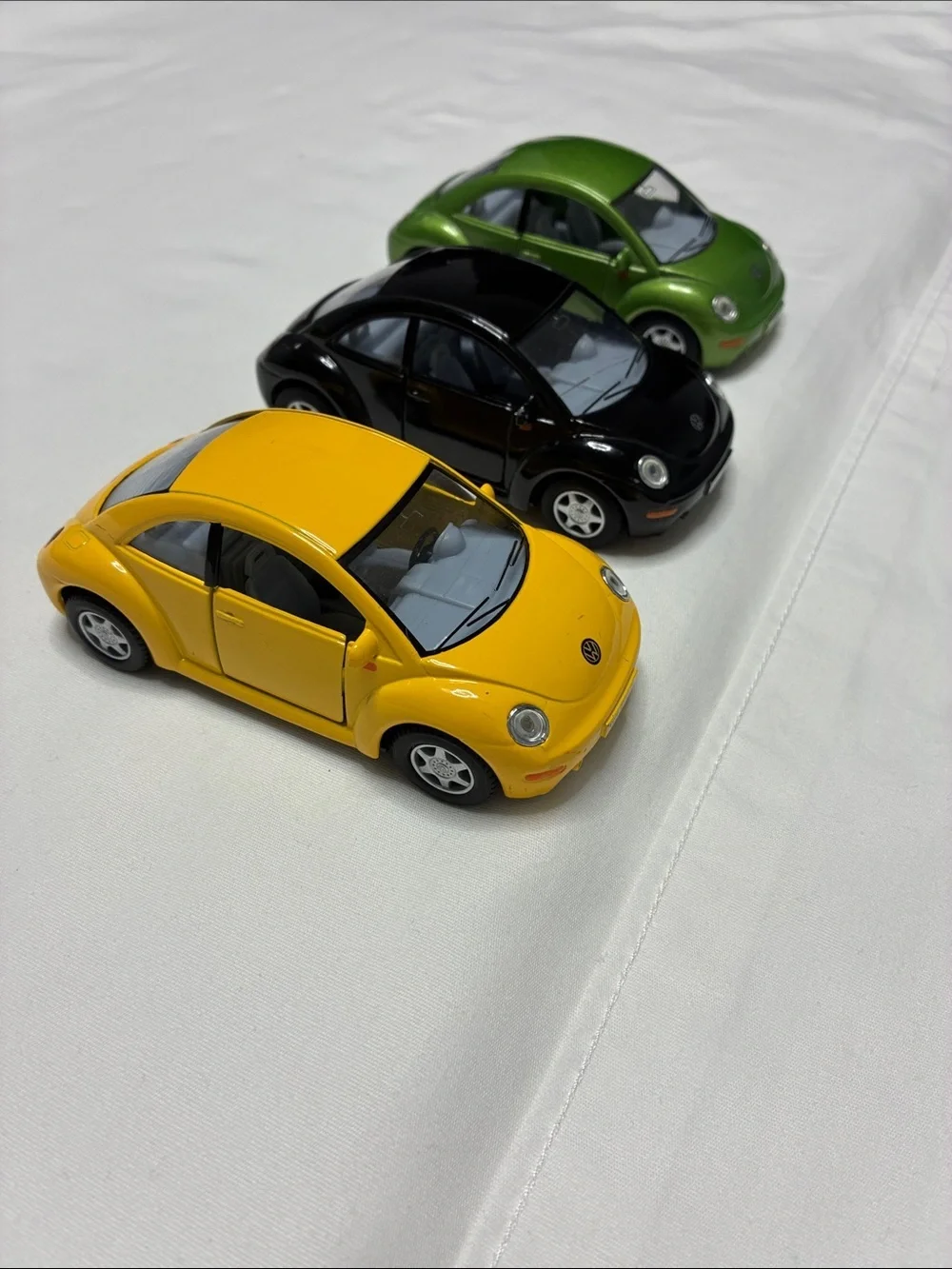 Bundle of 6 Toy Diecast Volkswagen Beetles Scale 1:32